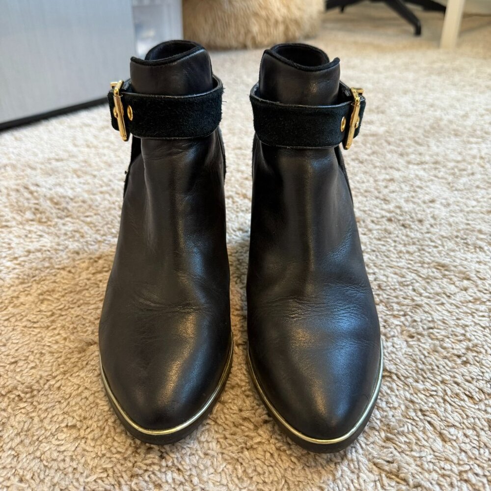 Ted Baker London Booties Women's Black Leather Size 39 Ankle Strap Closed Toe